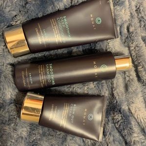 New unopened Monat set